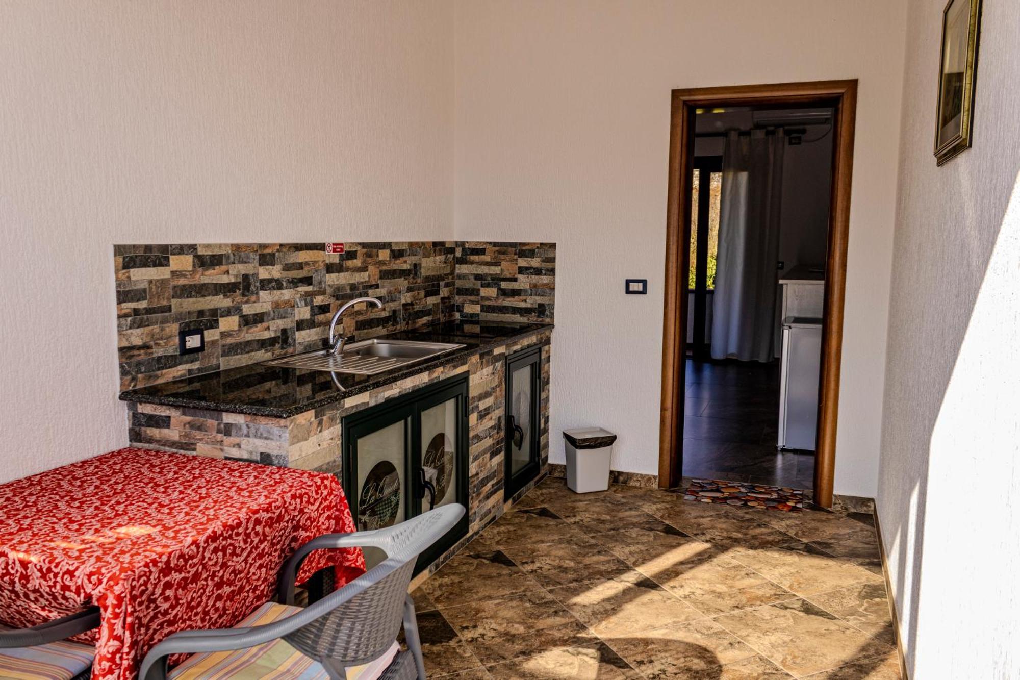 Villa La Quiete - Adults Only Cuke ภายนอก รูปภาพ