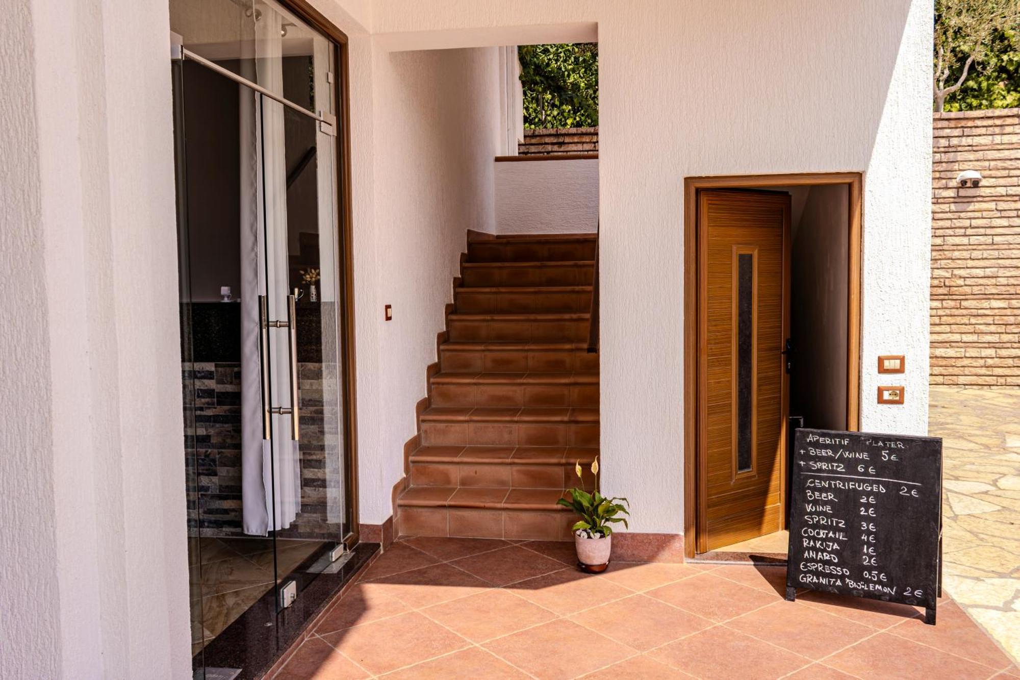 Villa La Quiete - Adults Only Cuke ภายนอก รูปภาพ